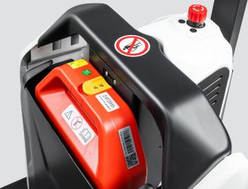 Elektrischer Geh-Hubwagen mit Ionen Batterie | Unimax AG
