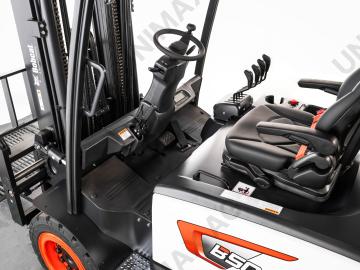 Bobcat B405-7: 4-Rad Elektrostapler | UNIMAX AG
