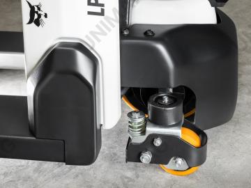Elektrischer Geh-Hubwagen von Bobcat | Unimax AG
