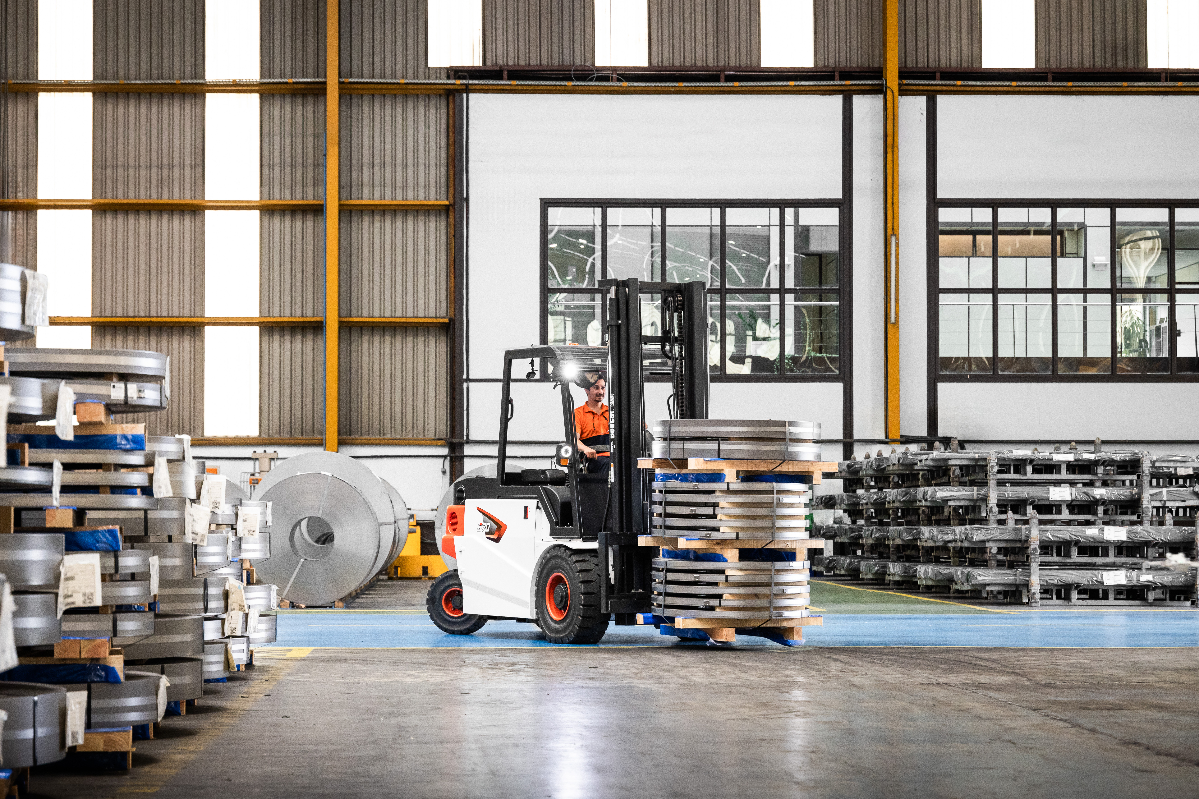 Elektrostapler 7 Tonnen Hubkraft von Bobcat | Unimax AG